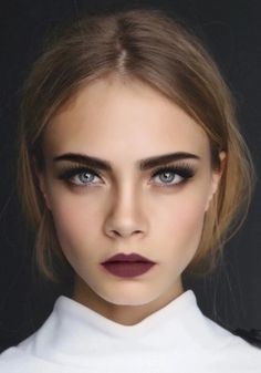 Beautiful shade of burgundy lipstick is a must for autumn winter season. Beauty Make-up, Portrait Photos, Natural Wedding Makeup, Dark Makeup, Dark Lips, Fall Makeup, Makeup Goals, Homecoming Makeup