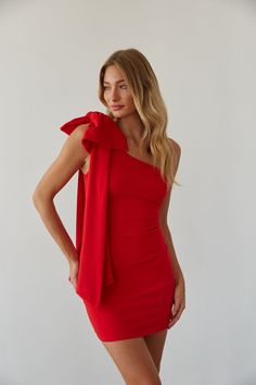 red-image Red Formal Dress Mini, Valentines Date Party Sorority Outfits, Derby Themed Party Outfits, Short Cocktail Dress Classy, Red Formal Dress Short, One Shoulder Hoco Dress, Banquet Dresses Short, Short Hoco Dresses Tight, Christmas Cocktail Dress