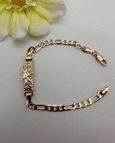 6.5" Long  Bracelet Gold Plated  Oro Laminado 6.5" Largo Gold Bracelet Mexican, Hispanic Jewelry, Antique Emerald Ring, Chunky Gold Jewelry, Quinceanera Jewelry, Custom Gold Jewelry, Sparkly Jewelry, Gold Pendant Jewelry, Jewelry Accessories Ideas