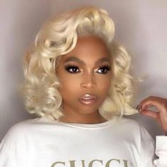 Blonde Curly Bob Black Women, Marilyn Monroe Hairstyles, Super Blonde Hair, 613 Bob Wig, Platinum Hair Color, Ombre Blond, Wigs Blonde, Blonde Bob Wig, Blonde Streaks