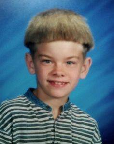 Vintage Haircuts, Bowl Haircuts, Mushroom Haircut, Awkward Photos, Teenager Boys, Boy Haircut, Boys Haircut