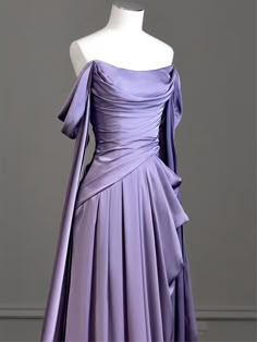 Abito da ballo long satinato modesto viola, abito da sera violaAbito da ballo long satinato modesto viola, abito da sera viola Purple Satin Prom Dress, Satin Prom Dress Long, Lilac Prom Dresses, Purple Evening Dress, Drape Maxi Dress, Chique Outfits, Prom Inspo, Prom Dress Inspiration, فستان سهرة