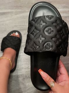 Slip into some serious style with the Bonita Black Slides! With a designer-inspired adjustable strap and chunky sole, you'll be sure to stand out in the best way on your summer getaway. With their sleek matte black color, they go with almost any outfit and make for an instant cool-girl look. Enjoy the sun in style! Luxury Silver Slides For Women, Luxury Chic Slides, Black Classic Luxury Slides, Classic Black Luxury Slides, Christian Dior Slippers Cheep, Luxury Black Slides For Streetwear, Slides Shoes Black, Luxury Slides For Women On Vacation, Luxury Slides For Vacation