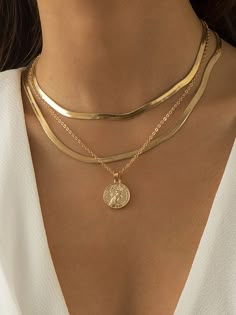 Layered Snake Chain Solid Color Necklaces Accessories SILVER-One_size Layered Gold Necklaces, Layered Choker Necklace, Coin Pendant Necklace, Choker Necklace Set, Chain Fashion, Jewelry Lookbook, Gold Necklaces, Engagement Bands, Chain Choker Necklace