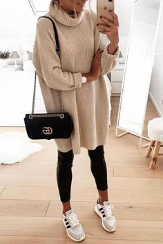 Date Night Outfits For Women, Night Outfits For Women, Look Adidas, Winter Outfits Cold, Cold Outfits, Moda Paris, Legging Outfits, Looks Chic, Fall Winter Style