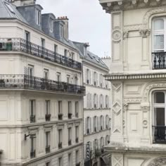 there are many buildings that have balconies on them