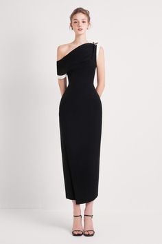 Women's Otis Pegged Diagonal Neck Polycotton Midi Dress XS/S/M/L/XL Black MEAN BLVD Elegant Long One Shoulder Evening Dress, Elegant Asymmetrical Off-shoulder Dress For Evening Wear, Chic Asymmetrical Off-shoulder Evening Dress, Elegant Off-shoulder Asymmetrical Evening Dress, Chic One Shoulder Long Evening Dress, Chic Long One Shoulder Formal Dress, Chic Asymmetrical Neckline Midi Evening Dress, Chic Long One Shoulder Dress For Formal Events, Modern Asymmetrical One Shoulder Evening Dress