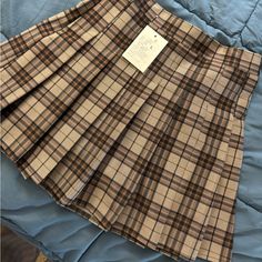 Mini Skirts Size L But Fit A Medium, Never Worn Still Tags On It Javon Walton, New York Outfits, Prep Style, Trendy Skirts, Leg Bands, Plaid Mini Skirt, Fall Skirts, Perfect Wardrobe, Cute Skirts