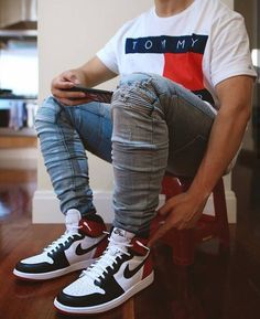 Jeans Sandals, Sneaker Outfits, Streetwear Mode, Jordan Outfits, Hipster Mens Fashion, Mens Fashion Urban, Mens Fashion Streetwear, Karlie Kloss