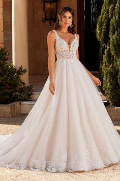 Sophia Tolli Wedding Dress Sophia Tolli: ST615 - Sebastian Plunge Wedding Dress Neckline, Sophia Tolli Wedding Dresses, Ideas Bodas, Sophia Tolli, 2025 Wedding, Ball Gown Skirt, Wedding 2024, Dress Order, April 6