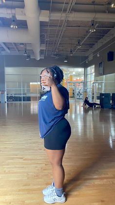 Gym Fit Plus Size, Cute Plus Size Gym Outfits, Gym Plus Size Aesthetic, Plus Size Workout Outfits Gym, Plus Size Weight Lifting, Gym Fits Black Women, Plus Size Gym Girl