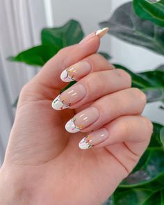 Kutek Disney, Smink Inspiration, Gold Nail