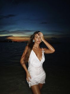 Nima Benati, Hawaii Outfit, Photoshoot Moodboard, Sea Siren, Pretty Fits, Mermaid Photos, Hawaii Outfits, Sunset Pics, Beach Photography Poses