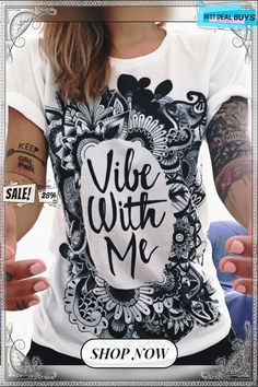 White Casual Cotton-blend T-shirt Summer Silver Graphic Print Top, Summer Silver Top With Graphic Print, Silver Graphic Print Top For Summer, Vibe With Me, Flower Shorts, Sleeves (women), Inspiration Mode, Hippie Style, Look Cool