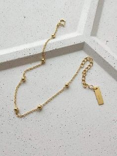 You are art.. We just accessorize it! Meet OLIVER MATCHING NECKLACE available here! https://www.etsy.com/listing/1024522116/dainty-18k-gold-bead-chain-necklace?ref=shop_home_active_2 Dainty contrasting link and bead chain bracelet Layers wonderfully in a collection or beautiful as a stand alone piece! Shown with ROBERTA chain bracelet available here! https://www.etsy.com/listing/1038528773/dainty-figaro-gold-chain-bracelet?ref=shop_home_active_1 High quality fine art jewelry made from recycled m Timeless Bracelet, Beaded Chain Bracelet, Gold Bracelet Set, Silver Link Chain, Geometric Bracelet, Gold Link Chain, Estilo Boho Chic, 925 Silver Bracelet, Gold Bead Bracelets