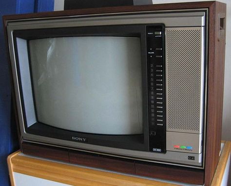 Old Television, Crt Tv, Color Television, Portable Tv, Vintage Television, Retro Radio, The Lone Ranger, Television Set, Tv Sets