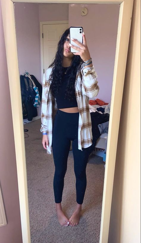 Flannel Casual Outfits, Legging Outfits Midsize, Black Long Sleeve Body Suit Outfit, Legging Flannel Outfit, How To Style Brown Flannel, Date Night Outfit With Leggings, Flannel Shirt And Leggings Outfit, What To Wear With A Flannel, Flannel Crop Top Outfit