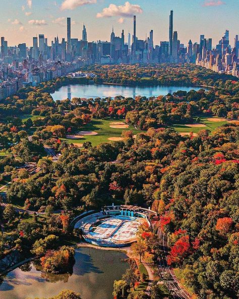 NEW YORK | Central Park Tower (Nordstrom)| 1,550 FT | 131 FLOORS - Page 382 - SkyscraperPage Forum New York City Central Park, New York City Aesthetic, Voyage New York, Central Park Nyc, Fall Vacations, Travel Architecture, Autumn In New York, Park In New York, New York Central