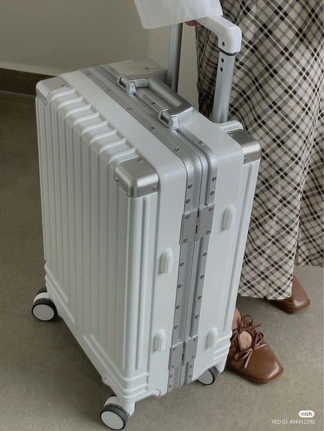 Shared by ꕤ moonchild ꕤ. Find images and videos about fashion, cute and white on We Heart It - the app to get lost in what you love. Cool Suitcase, Suitcases Aesthetic, White Suitcase, Cute Suitcase, Penyimpanan Makeup, White Luggage, Cute Suitcases, Cute Luggage, Stylish Luggage