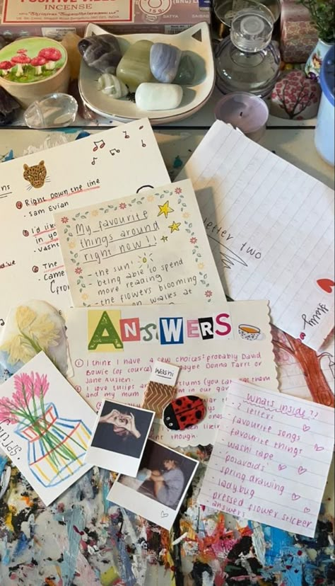 Creative Letters Ideas, Pen Pal Ideas Aesthetic, Aesthetic Penpal Ideas, Letter Inspo Aesthetic, Penpal Ideas Letters Aesthetic, Letter Journaling, What Was I Made For, Aesthetic Letter Ideas, Penpal Letters Aesthetic