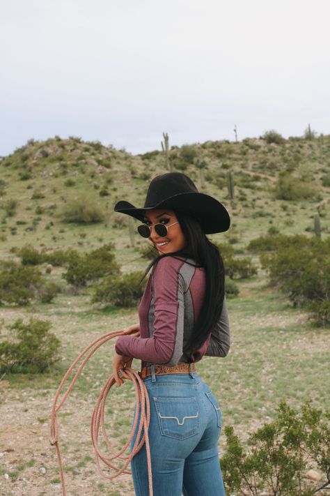 Wearing Lola light wash kimes and a noble outfitters top Ranch Clothes For Women, Ranch Style Clothes For Women, Wrangler Jean Outfits Woman, Women Ranch Outfits, Female Rancher Outfit, Basic Cowgirl Outfits, Western Asethic Outfits, Summer Ranch Outfits, Country Girl Outfits Black Women