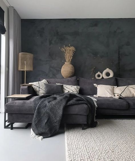 Comfortable Decor, Black Sofa Living Room Decor, Black Couch Living Room, Black Sofa Living Room, Superbowl Sunday, Black Living Room Decor, Comfy Place, Dark Living Rooms, Deco Studio