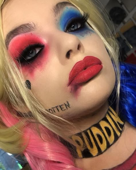 Harley Quin Makeup Ideas, Harley Quin Make Up, Harley Quinn Makeup Looks, Harly Quinn Makeup Looks, Make Up For Halloween Ideas, Harley Quinn Eye Makeup, Harely Quinn Makeup, Trucco Hallowen, Joker And Harley Quinn Makeup