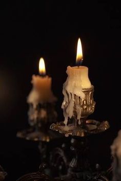 Candle Photography Dark, Bright Home, Candles Dark, Antique Candle Sticks, Candle In The Wind, Candles Photography, Antique Candles, Candle Aesthetic, Melting Candles