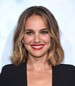 Hollywood Celebrity, Haircuts For Fine Hair, Natalie Portman, Hair Envy, Hair Today, Cool Haircuts, Womens Haircuts, Hair Colour, Hair Cut