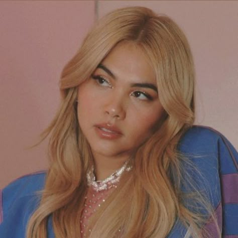 Hailey Kiyoko, Girl Celebs, Hayley Kiyoko, Money On My Mind, Blonde Hair Looks, Kehlani, Email Id, Girl Friends, No Money