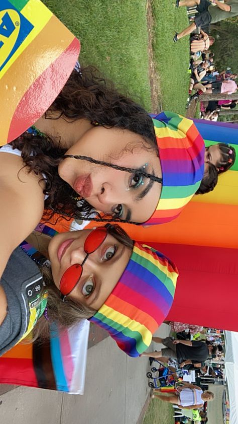 Parade| Orlando| Shades| Bandanas| Inspo| Pride Cute Pride Parade Outfits, Matching Pride Outfits, Fem Pride Outfits, Outfits To Wear To Pride Parade, Pride Club Outfit, Pride March Outfit Ideas, Pride Outfits Ideas, Pride Outfit Inspo Women, Pride Outfit Ideas Plus Size