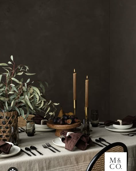 Moody Tablescape, Dinner Party Table Settings, Modern Thanksgiving, Thanksgiving Dinner Table, Christmas Dining Table, Dinner Party Table, Party Table Settings, Dinner Table Setting, Fall Table Settings