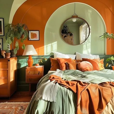 Orange Rustic Bedroom, Orange Wall Bedroom Decor, Dark Orange Bedroom Ideas, Sage Orange Bedroom, Home Decor Orange, Bedroom Orange Green, Bedroom Inspirations Orange, Bedroom Ideas Quirky, Orange Green Room Aesthetic