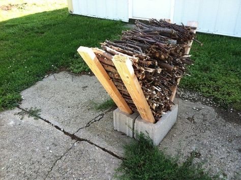 Diy Fire Pit Ideas, Outdoor Firewood Rack, Firewood Rack, Yard Project, Have Inspiration, Diy Fire Pit, Cinder Block, Backyard Fire, Backyard Projects