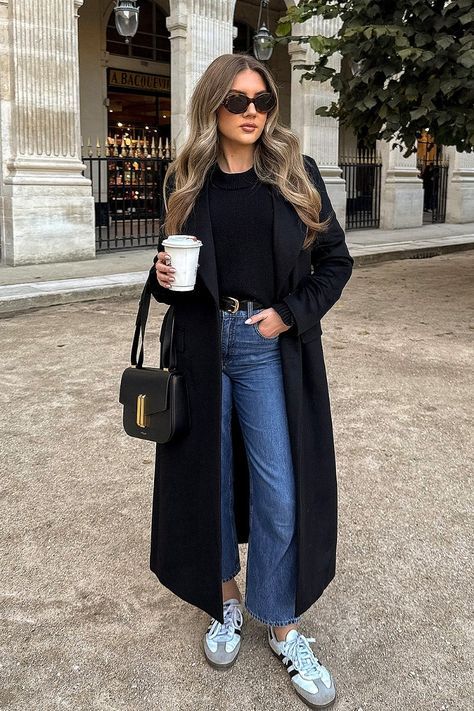 New York Winter Outfit Black Coat, Black Winter Hat Outfit, Classic Black Coat Outfit, Black Coat Blue Jeans Outfit, Black Zara Coat Outfit, Long Coat Black Outfit, Long Wool Jacket Outfit, Outfits With Long Coats Winter, All Black Coat Outfit