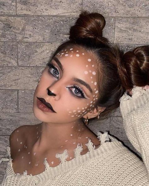 13 STUNNING DEER MAKEUP FOR HALLOWEEN - Anuri's Journey Animal Make Up Ideas, Dark Deer Makeup, Zoo Animal Makeup, Deer Cosplay Makeup, Cute Halloween Makeup Animal, Easy Deer Makeup Tutorials, Faun Makeup Deer, Woodland Creatures Makeup, Dear Costume Makeup