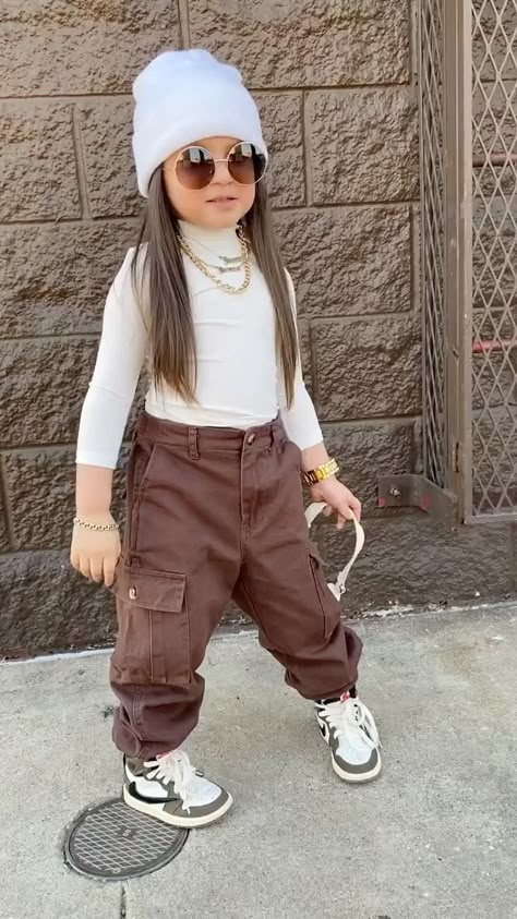 jimenita_doll on Instagram: make it yours ✨ Kids Style Outfits, Rosie Outfit, Outfit For Girls Kids, Outfits For Girls Kids, Girls Outfits Kids, Kids Outfits Daughters, Old Outfits, Kids Dress Wear, Professional Tips