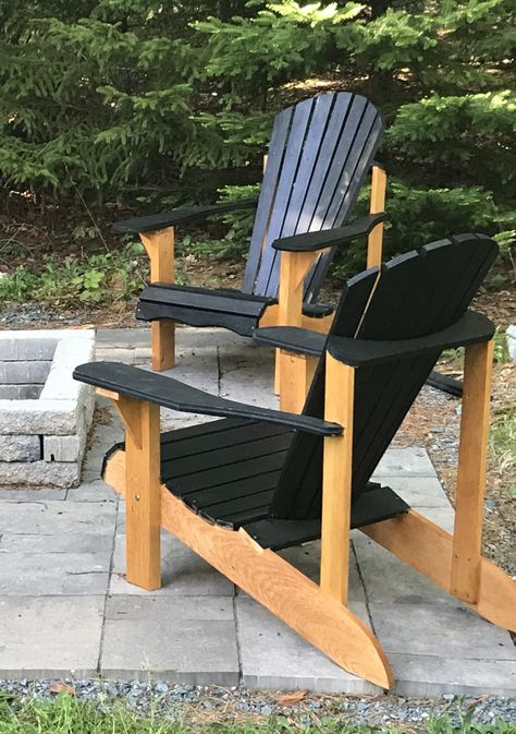 Muskoka Chairs, Muskoka Chair, Creative Wall Decor, Creative Wall, Adirondack Chairs, Cool Chairs, Adirondack Chair, Pallet Projects, Outdoor Chairs