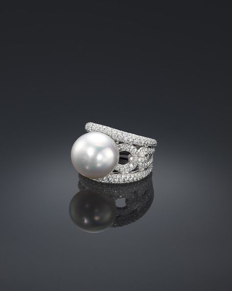 Classic Assael Collection | Pearl jewelry of incomparable quality Pearl Ring Design, Diamond Pave Ring, Fine Pearl Jewelry, South Sea Pearl Necklace, Conch Pearl, Cultured Pearl Ring, Pearl Rings, Pearl Jewelry Design, Pearl Necklace Designs