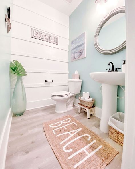 Beach Theme Basement Ideas, Ocean Themed Bathroom Modern, Beach Remodeling Ideas, Coastal Home Remodel, Coastal Farmhouse Bedroom Master Suite, Beach Front Living Room, California Bathroom Aesthetic, Caribbean Theme Bathroom, Beach Half Bathroom Ideas