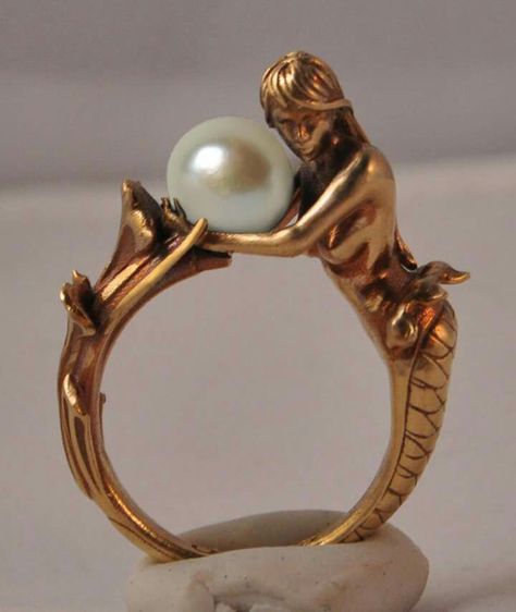 . خواتم خطوبة, Bijoux Art Deco, Bijoux Art Nouveau, Mermaid Ring, Mermaid Jewelry, Deco Jewelry, A Mermaid, Art Deco Inspired, Dream Jewelry