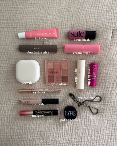 my makeup essentials 🎀  merit, saie, nars, summer fridays, what's in my makeup bag Light Makeup Essentials, Capsule Makeup Bag, Makeup Bag Essentials List, What's In My Makeup Bag, What’s In My Makeup Bag, Makeup Essentials List, Minimalist Makeup Collection, Makeup Capsule, Becky Core