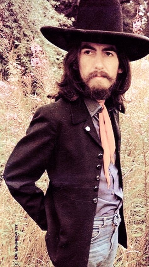 Tittenhurst Park photo shoot August 22,1969 Stuart Sutcliffe, The Wombats, Beatles Love, Beatles Photos, Beatles Pictures, Linda Mccartney, Beatles John, The Fab Four, Jim Morrison