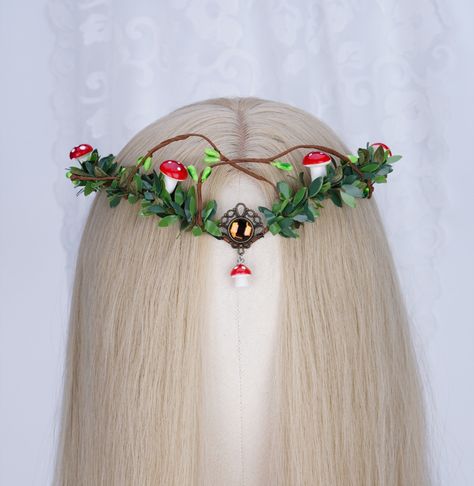 Mushroom Hair Accessories, Mushroom Headpiece, Fairycore Cosplay, Natural Mushrooms, Mushroom Cosplay, Mushroom Crown, Elven Headpiece, Colored Mushrooms, Mushroom Outfit