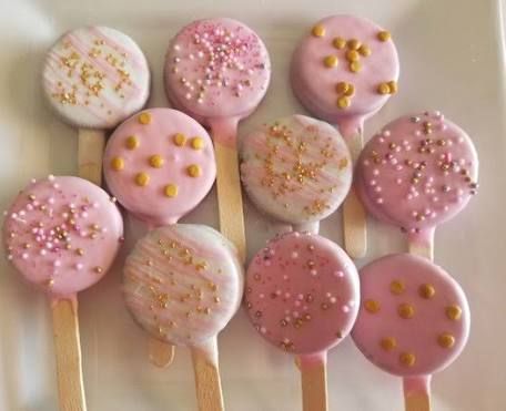 Oreo Stick Pops, Double Stuff Oreos, Oreo Lollipops, Pink Oreos, Cute Baked Goods, Oreo Cake Pops, Oreo Cookie Pops, Double Stuffed Oreos, Anna Cake