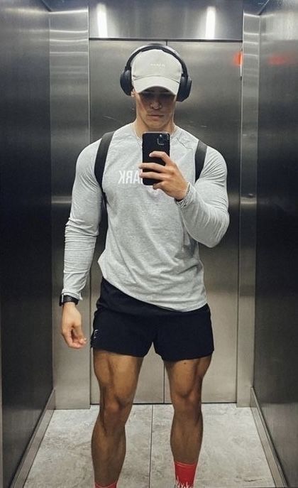 Workout Outfits Men, Mens Workout Outfits, Men Gym Outfit, Mens Gym Outfits, Gym Fits Men, Sporty Outfits Men, Gym Outfit Men, Mens Casual Outfits Summer, Street Style Outfits Men