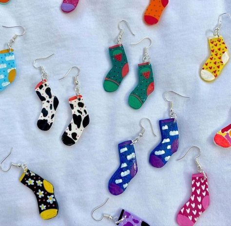 Cute Funky Earrings, Quirky Jewelry Handmade, Polymer Clay Earrings Funky, Earrings Handmade Polymer Clay, Funky Clay Earrings Diy, Fun Polymer Clay Earrings, Aesthetic Clay Jewelry, Cute Clay Jewelry, Funky Earrings Diy