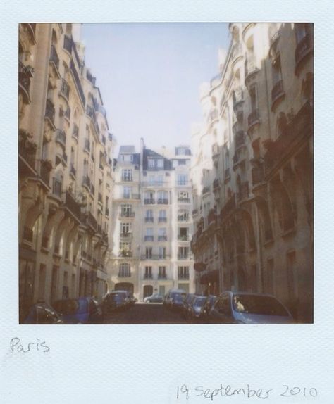 Random Polaroid Pictures, Polaroid Aesthetic Pictures, Aesthetic Polaroid Pictures, Paris Polaroid, Polaroids Aesthetic, Polaroid Aesthetic, Panorama Photography, Polaroid Picture, Polaroid Photography