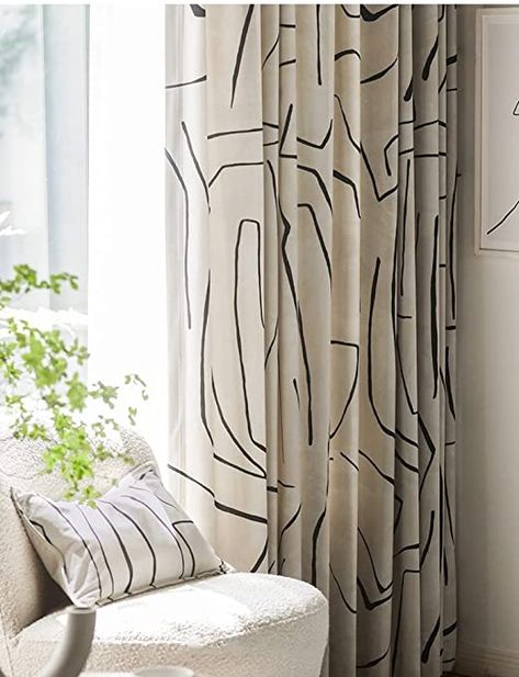 Curtains For Black And White Bedroom, Black And Cream Curtains Living Room, African Curtains Living Rooms, Modern Dining Room Curtain Ideas, Black And White Pattern Curtains, Cream And Black Curtains, Geometric Living Room Decor, Curtain Patterns Living Room, Black And White Living Room Curtains