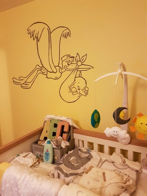 Diy dumbo theme nursery Dumbo Themed Nursery, Dumbo Painting, Baby Girl Nursery Room Ideas, Dumbo Nursery, Disney Baby Rooms, Blanket Inspiration, Nursery Room Ideas, Disney House, Boy Nursery Themes